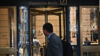 Even Deutsche Bank is getting out of Russia