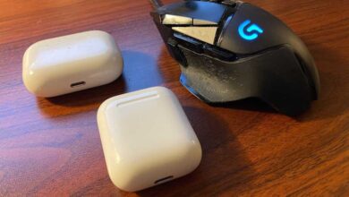 airpods shown next to a logitech mouse